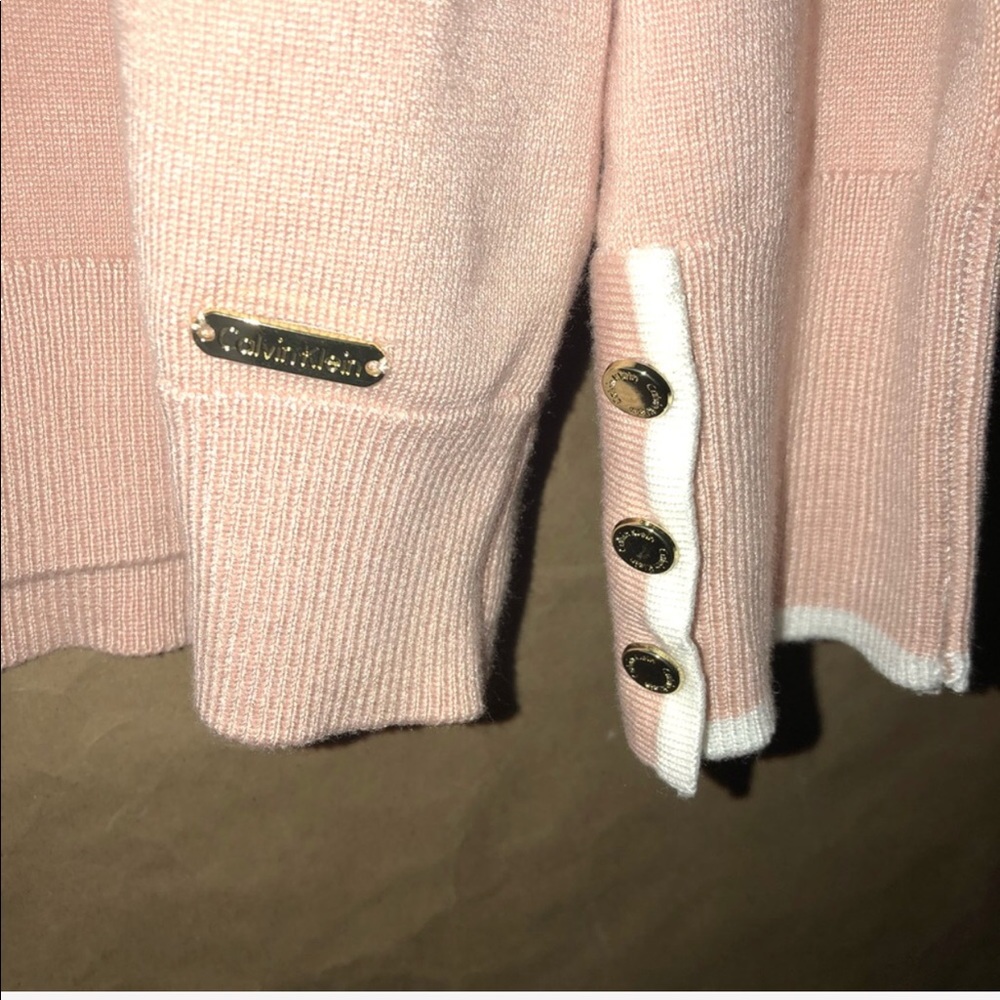 Calvin Klein cold shoulder sweater - Picture 5 of 6